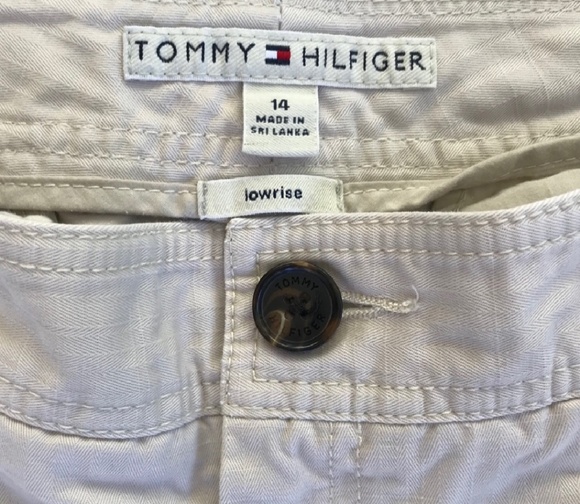 Tommy Hilfiger khaki capris - Picture 2 of 4